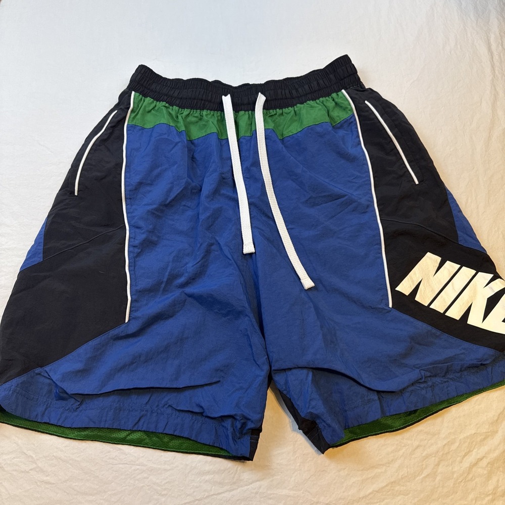 Nike  Shorts MENS XL DRAWSTRING  LOGO COLORBLOCK SHORTS